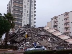 Adana’da 11 Bina Yıkıldı, 10 Kişi Hayatını Kaybetti
