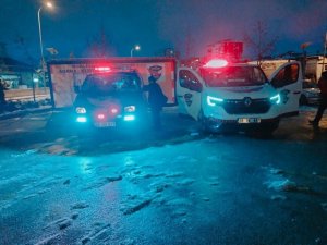 Dak Depremin Vurduğu Adana İçin Yola Çıktı