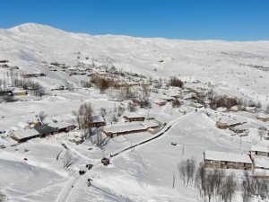 Muş’ta Bir Köy Kara Gömüldü