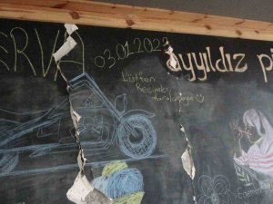 Hasarlı Yapılar Gün Ağırınca Ortaya Çıktı