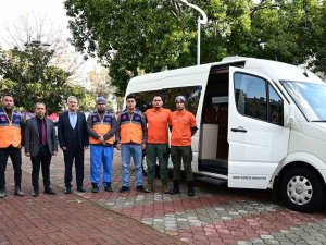 Kemer’den Deprem Bölgesine Ekip Desteği