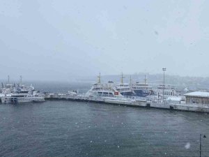 Çanakkale-eceabat Feribot Seferleri Durduruldu