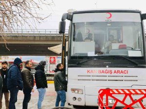 Deprem Bölgesine Kan Bağışı