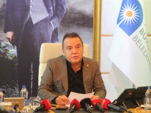 Başkan Böcek’ten Depremzedelere Konaklama Daveti