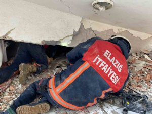 Elazığ Belediyesi İtfaiye Ekipleri, Deprem Bölgesinde