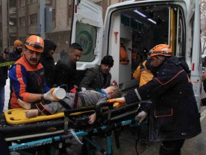 Malatya’da Arama Kurtarma Çalışmaları Devam Ediyor