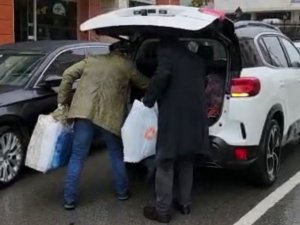 Pendik’te Vatandaşlar Depremzedeler İçin Seferber Oldu