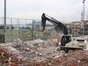 Yeşilova’ya Yeni Gençlik Merkezi