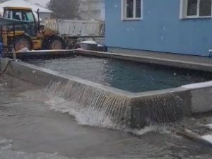 Çorum’da Deprem Paniği, Vatandaşlar Kendilerini Dışarıya Attı, Kavşaklar Kilitlendi