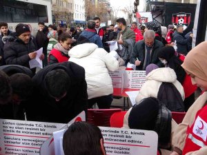 Van’da Depremzedeler İçin Kan Bağışı Kuyruğu