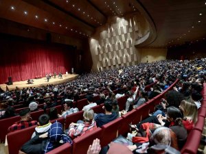 Denizli’de Tiyatro Oyunları İptal Edildi