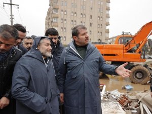 Bakan Nebati, Depremin Vurduğu Şanlıurfa’da İncelemelerde Bulundu