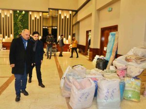 Körfezliler Depremzedelerin Yardımına Koşuyor