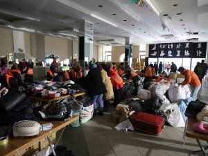 Çayırova Deprem Bölgesi İçin Tek Yürek Oldu