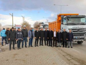 Gürpınar Belediyesi Deprem Bölgeleri İçin Seferber Oldu