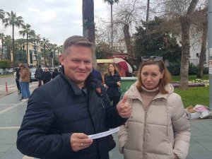 Antalya’da Yaşayan Rus Ve Ukraynalı Vatandaşlardan Deprem Bölgesine Yardım Eli