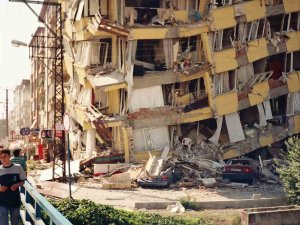 Yalova’dan Deprem Bölgesine Yardım Kampanyası