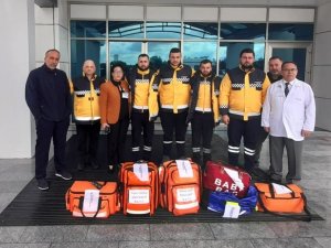 Kktc’den Deprem Bölgesine İlk Yardım Ekibi Yolda