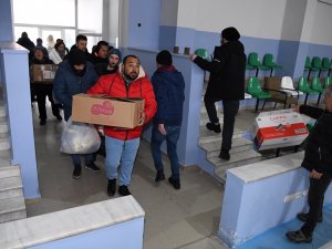 Keşanlılar Deprem Bölgesine Yardım İçin Seferber Oldu