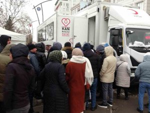 Kütahyalılar Kan Bağışı İçin Kızılay’a Akın Etti
