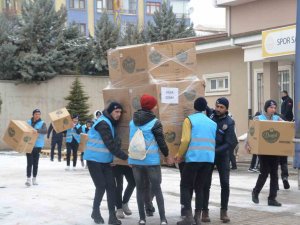 Kahramankazan’dan Deprem Bölgesine 2 Tır Dolusu Yardım