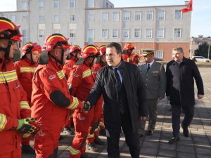 Arnavutluk’tan Türkiye’ye Arama-kurtarma Ekibi Desteği