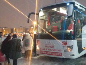 Erzurum Şehir Hastanesi’nde Görevli 14 Doktor, 26 Hemşire Ve Sağlık Çalışanı Deprem Bölgesine Gönderildi