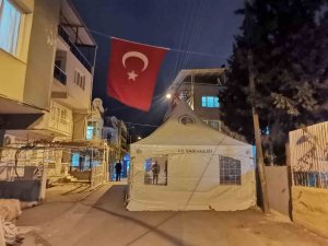 Annesi 4 Gün Önce Birliğine Teslim Etti, Depremde Şehit Oldu