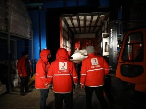 Kızılay Afetzedelere Yönelik Beslenme Hizmeti Ve Yardım Çalışmalarını Sürdürüyor