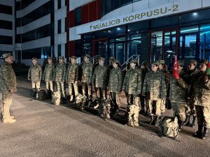 Azerbaycan, 20 Kişilik Askeri Sağlık Personelini Türkiye’ye Gönderdi