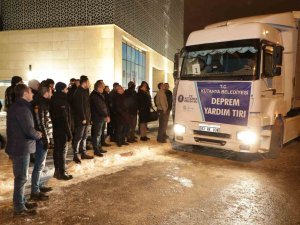 Kütahya Belediyesi Tarafından Toplanan Yardım Malzemeleri Yola Çıktı