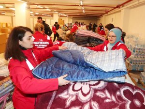 Merkezefendi’nin İlk Yardım Konvoyu Afetzedeler İçin Yola Çıktı
