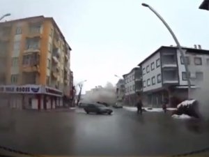 Depremin Şok Eden Görüntüsü...o Anlar Kamerada
