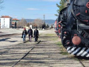Çivril’in 35 Yıllık Tren Özlemi Cumhurbaşkanlığına İletildi