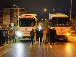Hazırlanan 3 Tır Yardım Malzemesi Deprem Bölgesine Gönderildi