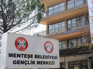 Muğla’da Okuyan Ve Depremden Zarar Gören Öğrencilerin Yakınlarına Megem Desteği