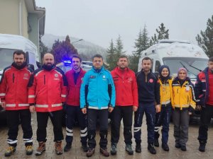 19 Sağlık Görevlisi Kahramanmaraş’a Doğru Yola Çıktı