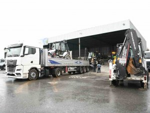 Çayırova’dan Deprem Bölgesine 5 İş Makinesi