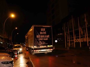 İ̇zmit Belediyesi’nin 2 Yardım Tırı Afet Bölgesine Ulaşmak Üzere