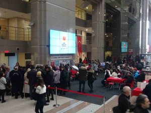 İ̇stanbul Adalet Sarayı’nda Depremzedeler İçin Kan Bağışı Seferberliği