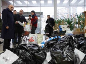 Keçiören’den 2 Tır Ve 3 Kamyon Deprem Bölgesine Yola Çıktı