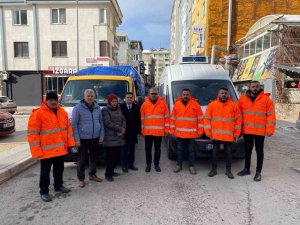 Ak Parti Teşkilatlarından Deprem Bölgesine Yardım