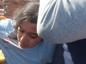 8 Yaşındaki Zeynep 31 Saat Sonra Kurtarıldı