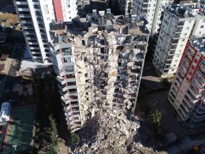 “En Hayati Konu İletişim”