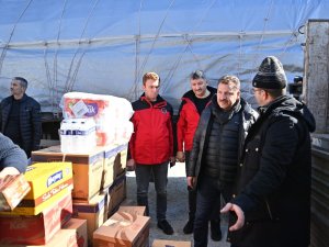 Yardım Tırları Deprem Bölgesine Ulaştı