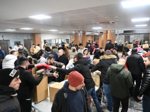 Kartepe Depremzedeler İçin Tek Yürek Oldu