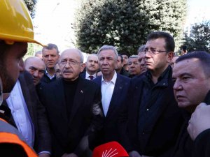 Başkan Muhittin Böcek, Chp Genel Başkanı Kılıçdaroğlu İle Deprem Bölgesinde