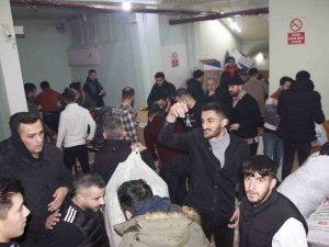 Hakkarili Gençlerden Depremzedelere İçin Yardım Kampanyası