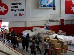 İ̇zmirli Belediyeler, Depremzedelere Yardımlarını Sürdürüyor