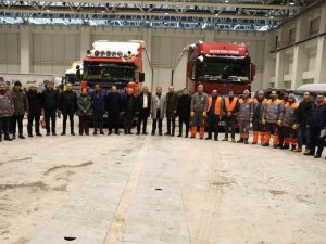 Deprem Yardımları İçin Kayseri 1. Osb Fuar Alanında Yardım Koordinasyon Merkezi Kuruldu